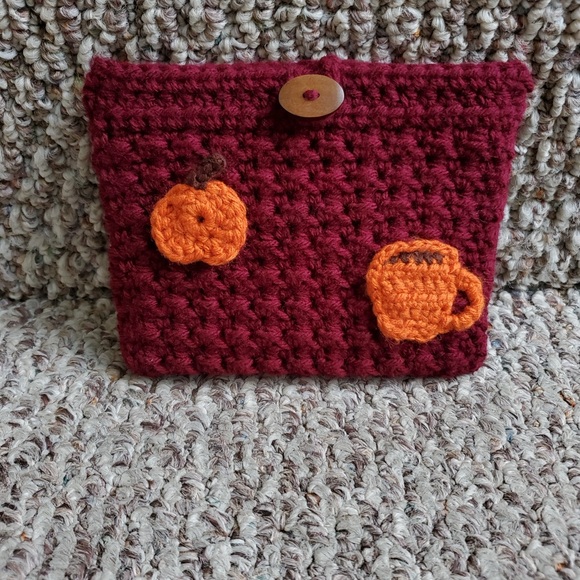 Handmade Pumpkin Spice Burgundy Crochet Bag‎ - Picture 7 of 7